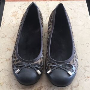 Camo Hair Calf Vionic Ballet Flats
